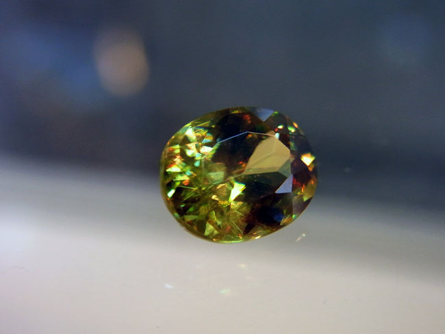 134 スフェーン　2.15ct 3
