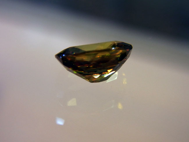 134 スフェーン　2.15ct 5